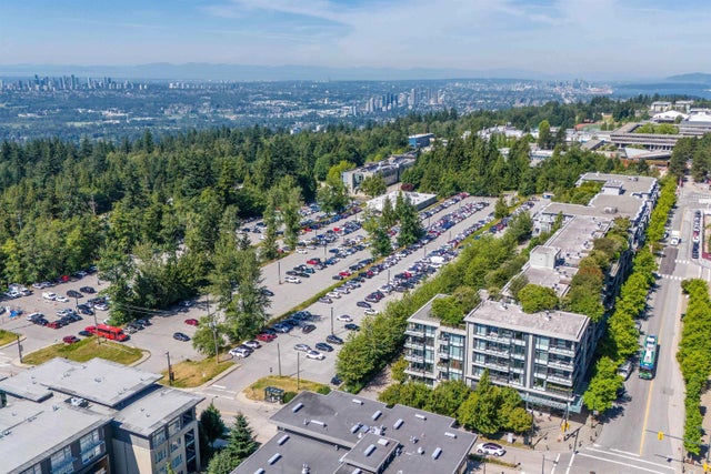 9009 Cornerstone Mews 305, Burnaby