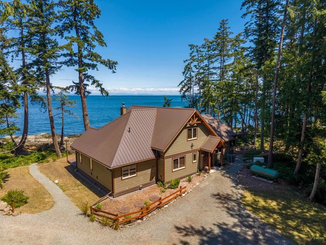 337 East Point Road, Saturna Island