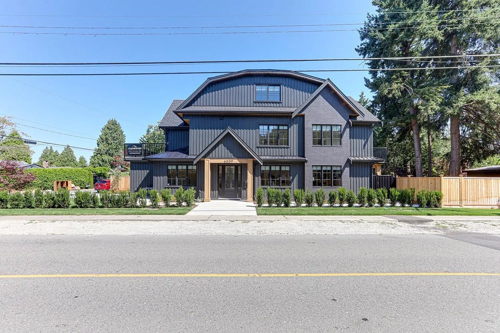 6009 16 Avenue, Delta