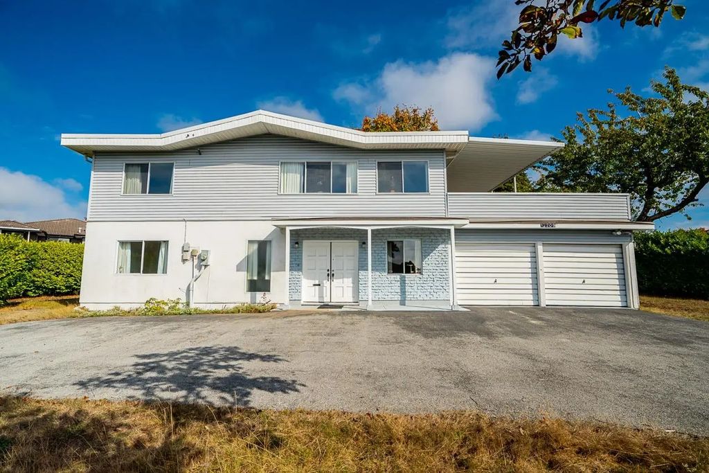 12209 64 Avenue, Surrey