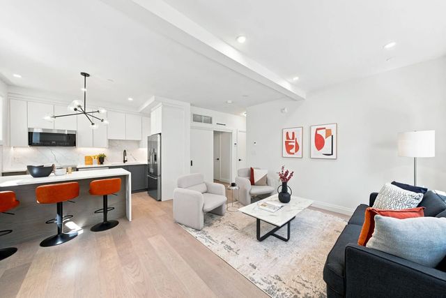 6170 Granville Street, Vancouver