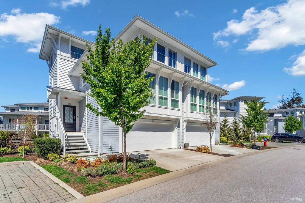 4638 Orca Way 105, Tsawwassen
