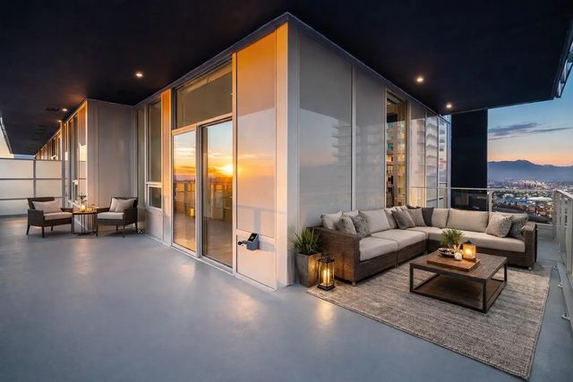 20065 85 Avenue 2502, Langley
