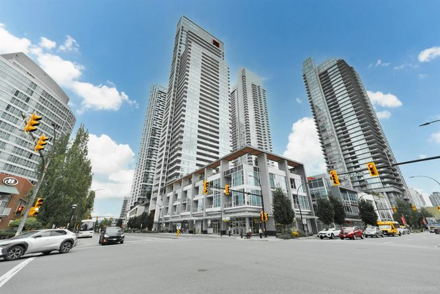 6080 Mckay Avenue 3008, Burnaby