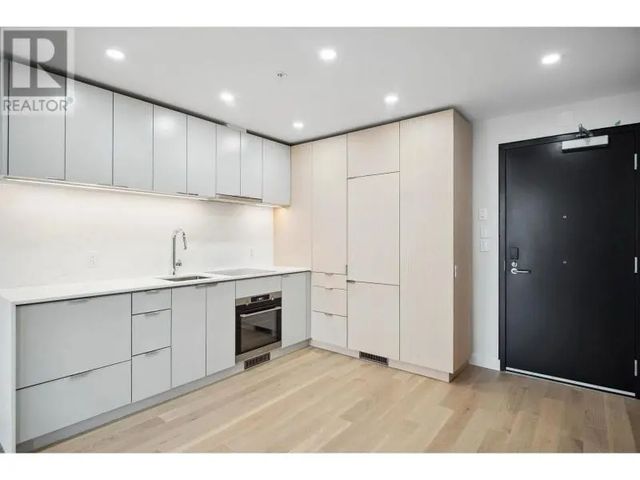 239 Keefer Street 502, Vancouver