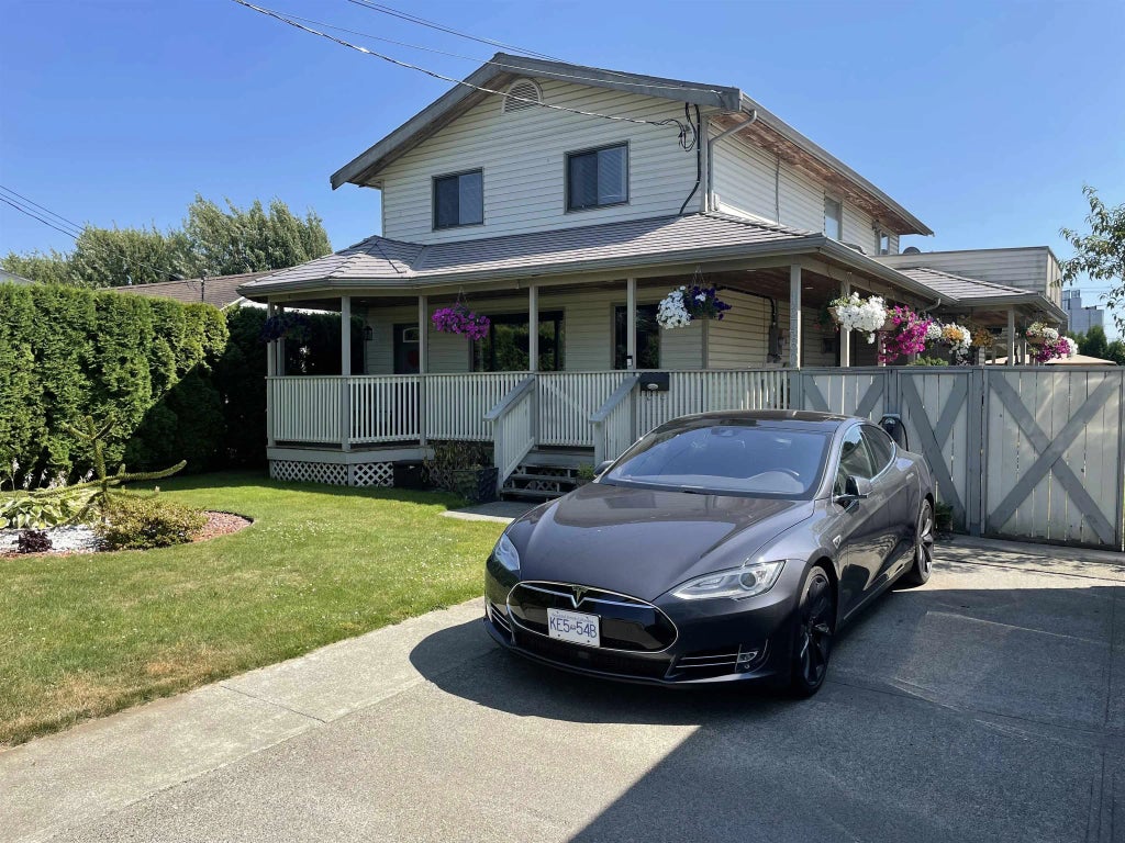 12460 113 Avenue, Surrey