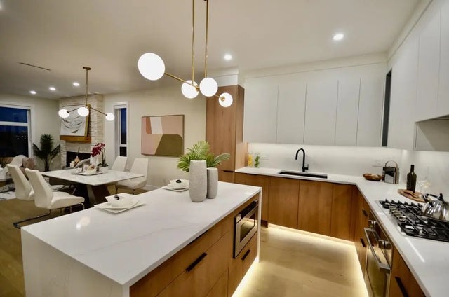 901 Edgar Avenue 101, Coquitlam