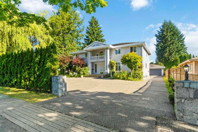 7483 Government Road, Burnaby