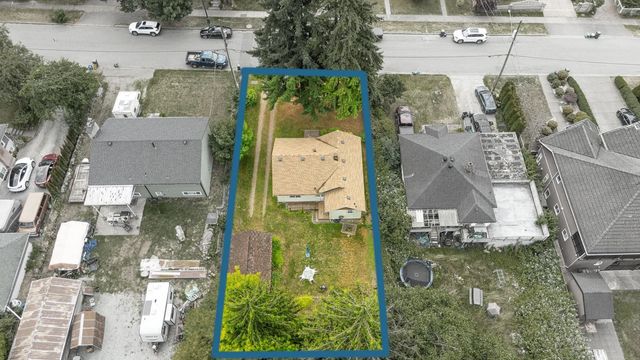 715 Roderick Avenue, Coquitlam