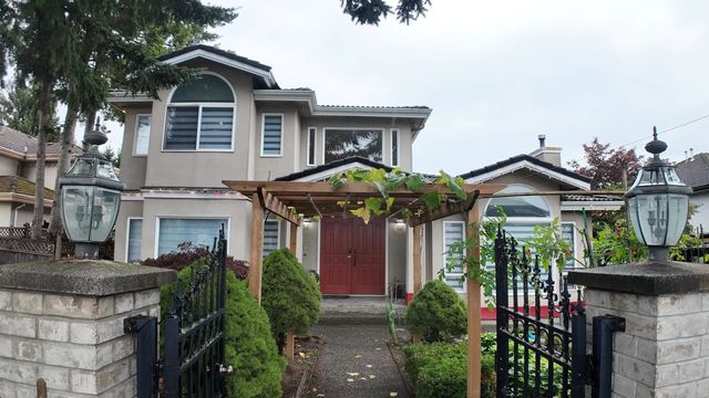 8222 144 Street, Surrey