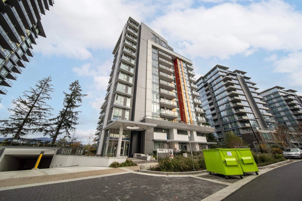 8940 University Crescent 207, Burnaby