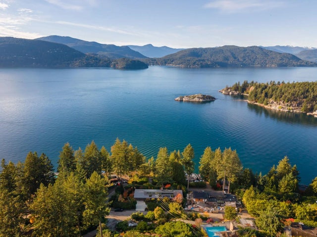 6237 St.georges Crescent, West Vancouver