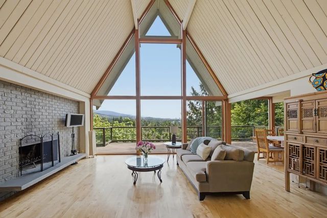 820 Younette Drive, West Vancouver
