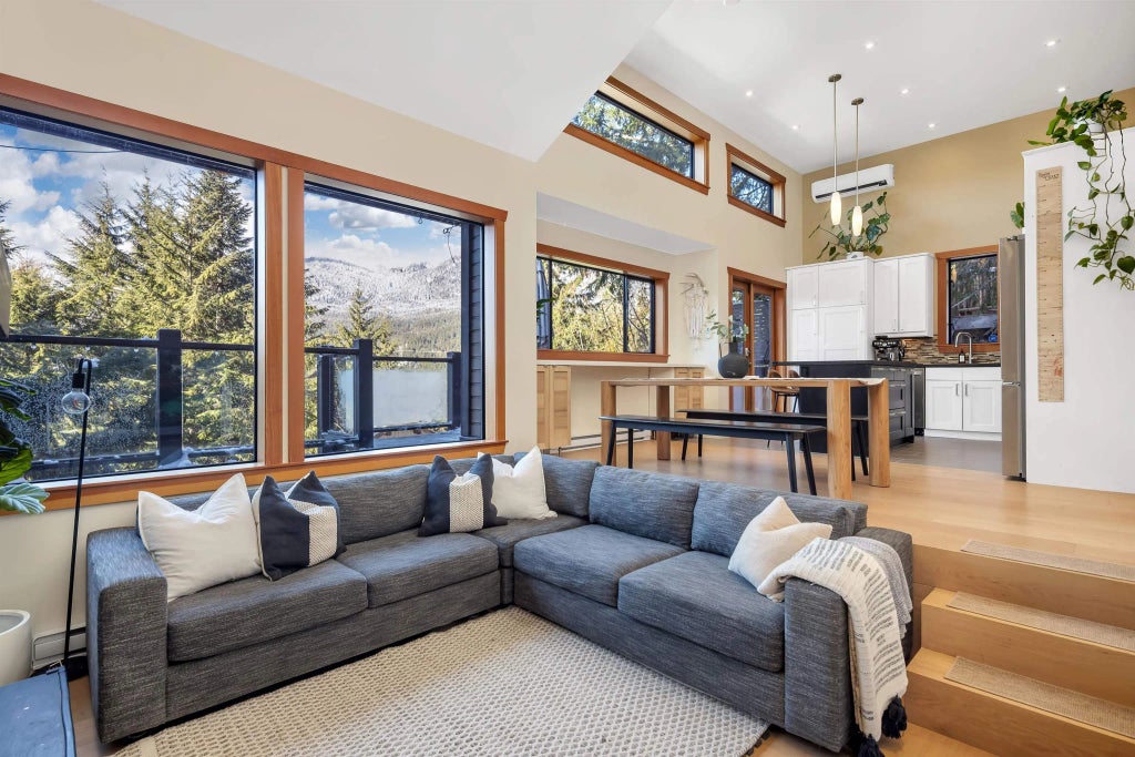 2286 Brandywine Way, Whistler