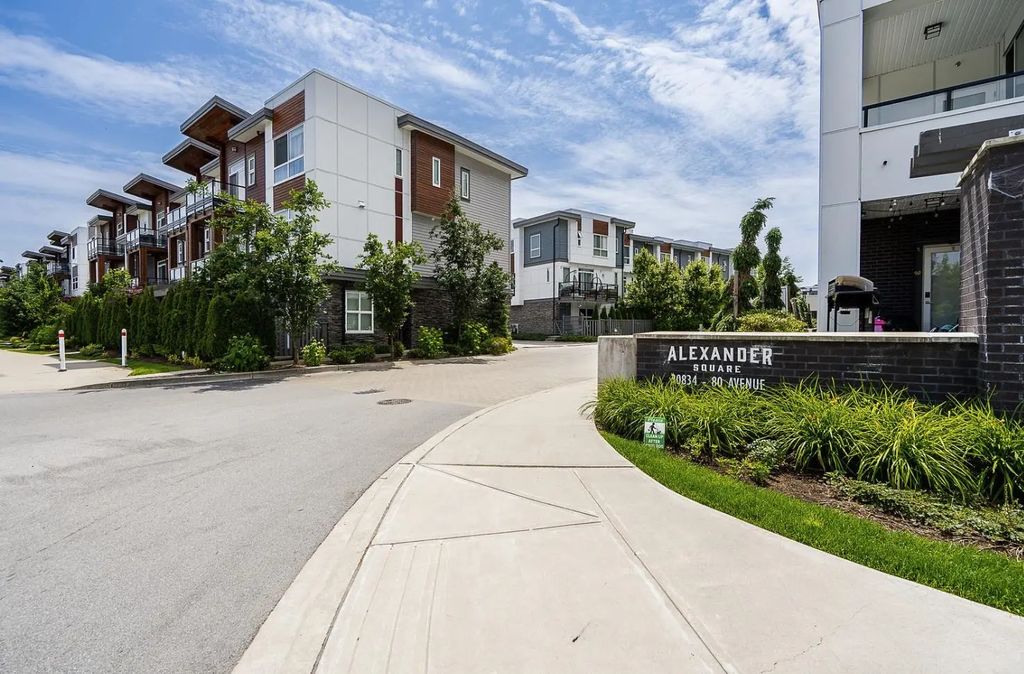 20834 80 Avenue 4xx, Langley