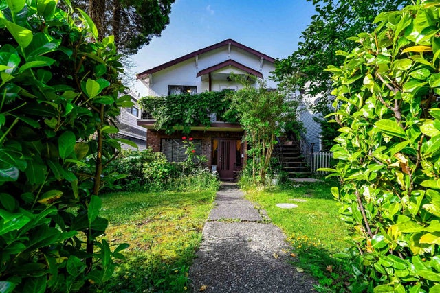 3439 Dundas Street, Vancouver