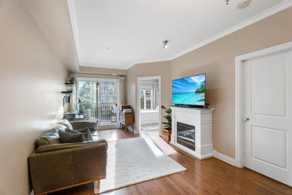 20286 53a Avenue 104, Langley