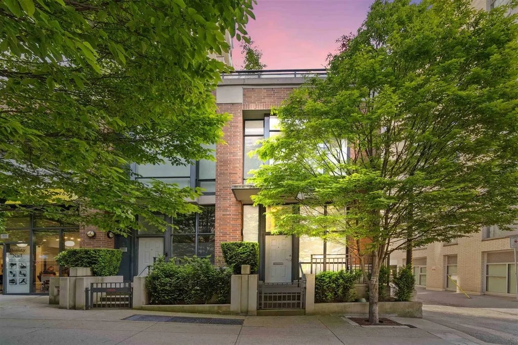 555 Helmcken Street, Vancouver