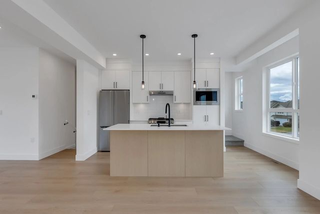30501 Robin Drive 3, Abbotsford