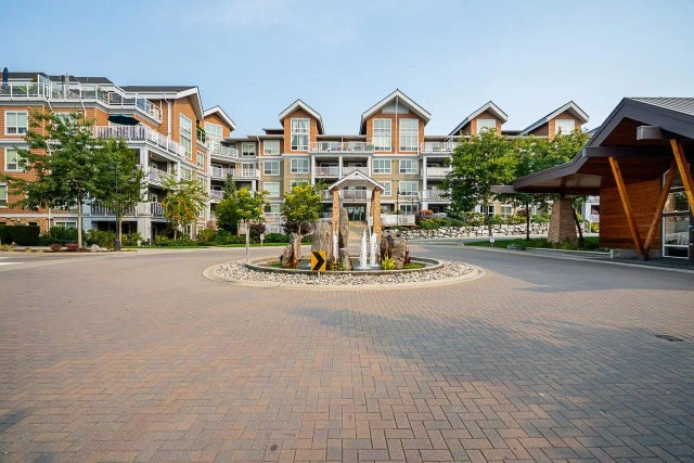 6490 194 Street 214, Surrey