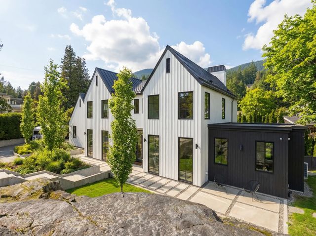 4050 Ripple Place, West Vancouver