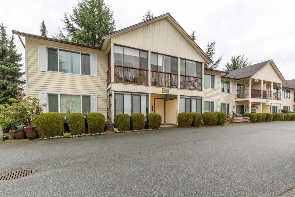 2853 Bourquin Crescent 202, Abbotsford