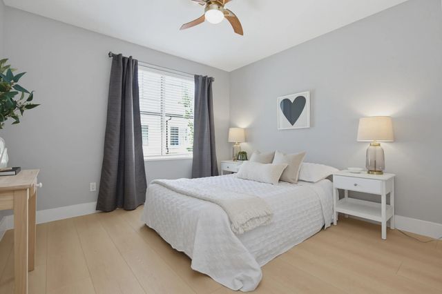 15833 26 Avenue 93, Surrey