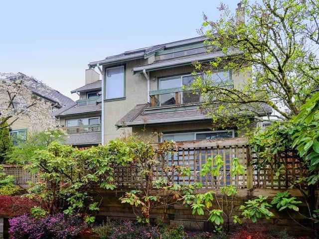 2136 Eastern Avenue, North Vancouver