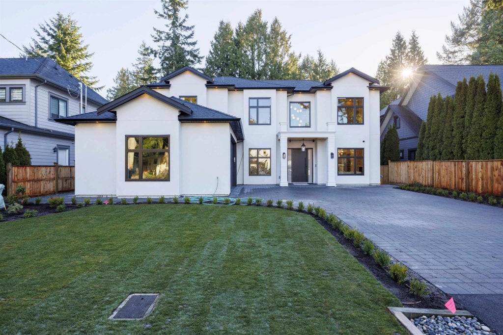 13030 15 Avenue, Surrey