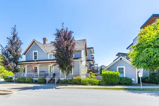 16488 64 Avenue 1, Surrey