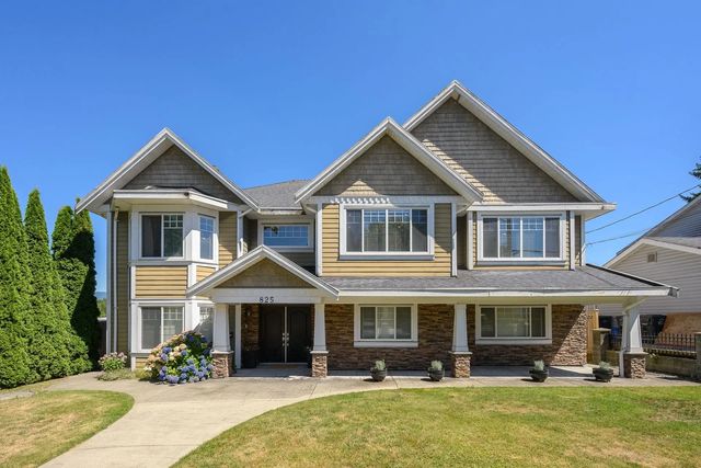 825 Robinson Street, Coquitlam