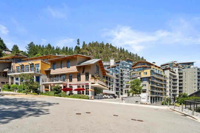 6707 Nelson Avenue 309, West Vancouver