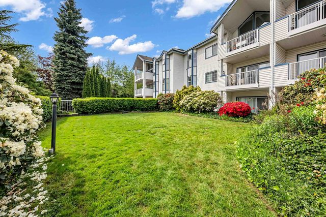 13918 72 Avenue 212, Surrey