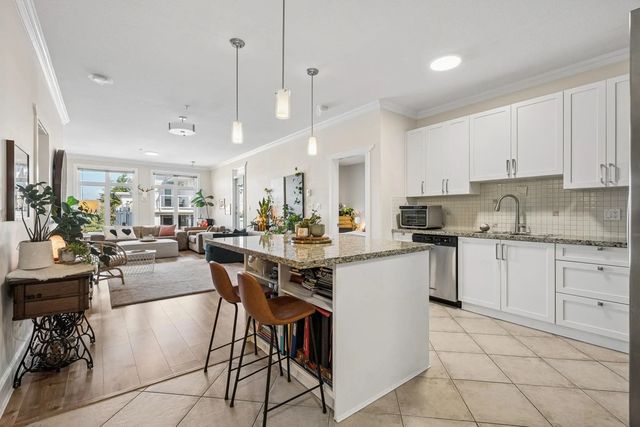 4111 Bayview Street 305, Richmond