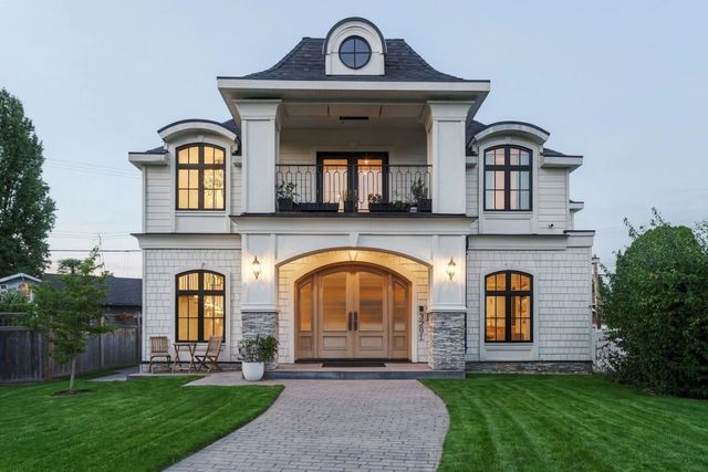 3291 Douglas Crescent, Richmond