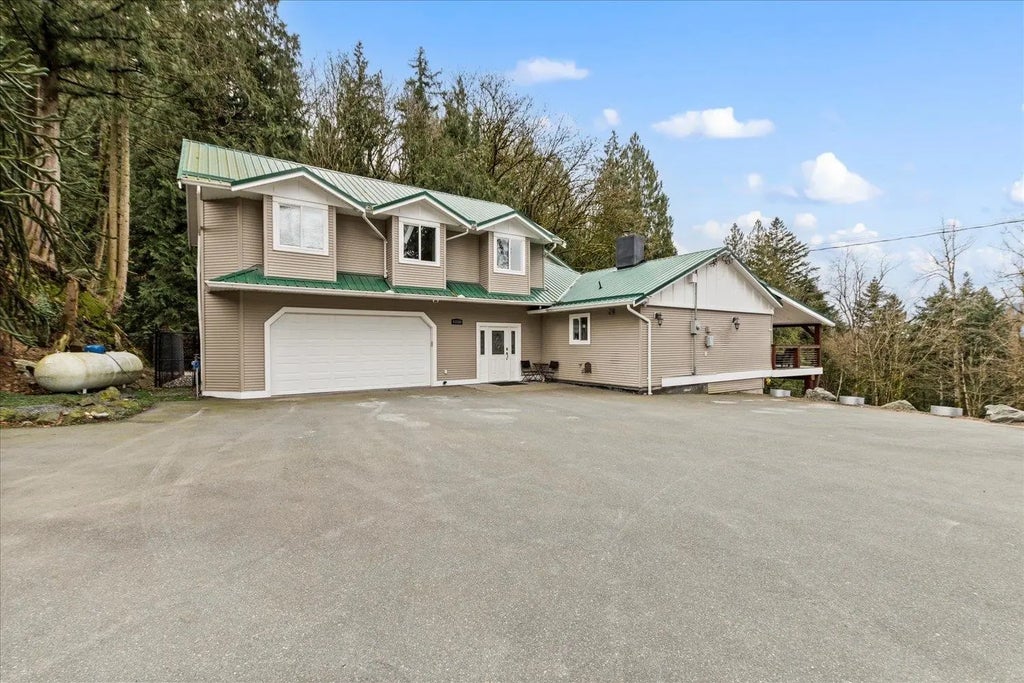 43590 Chilliwack Mountain Road, Chilliwack