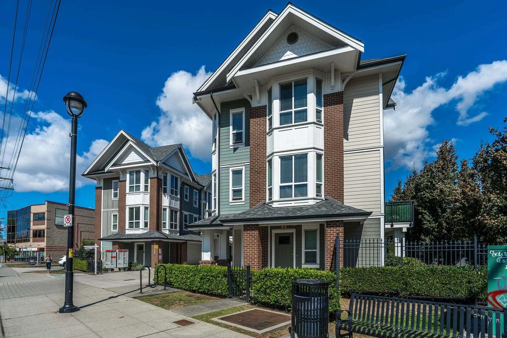 20723 Fraser Highway 1, Langley
