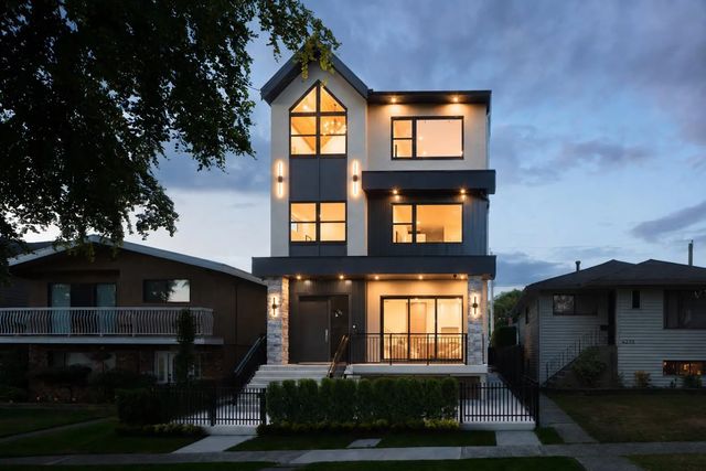 4331 Union Street 1, Burnaby