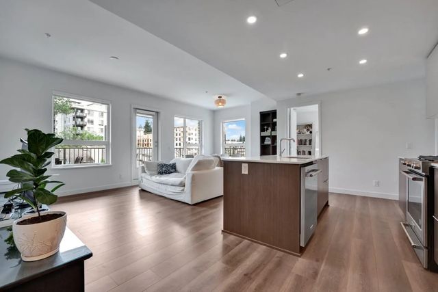 648 Lea Avenue 415, Coquitlam