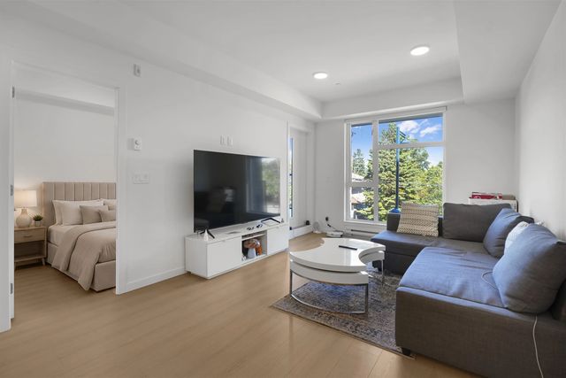 10829 140 Street E206, Surrey