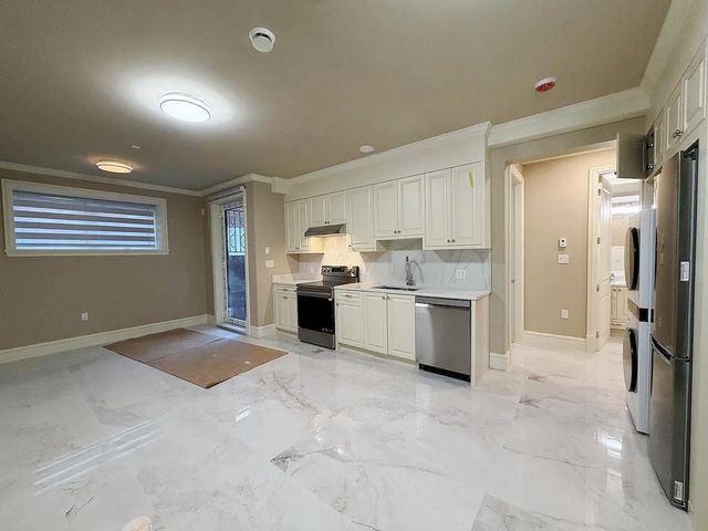 38xx W 36th Avenue 2, Vancouver