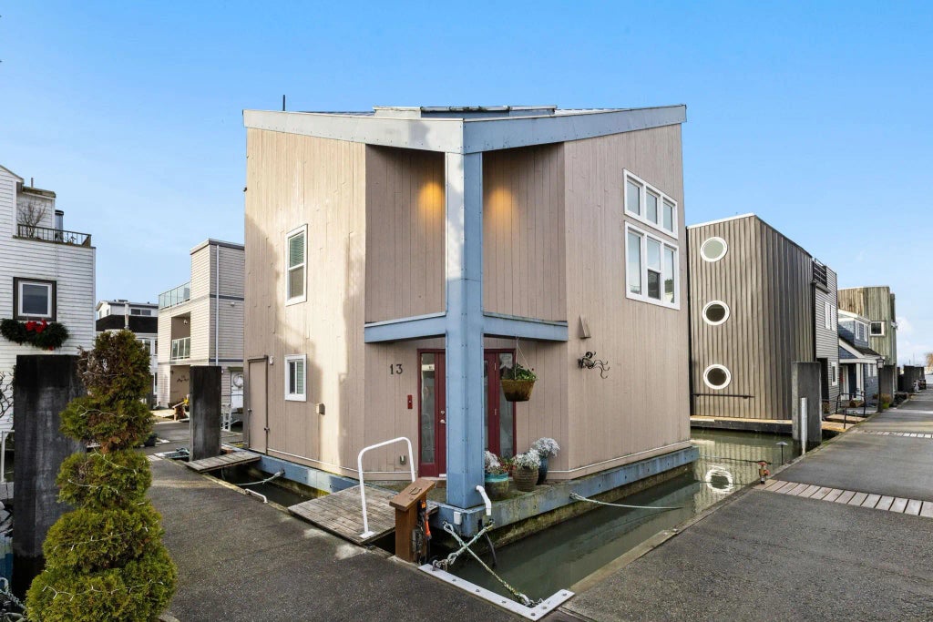 3459 W River Road 13, Delta