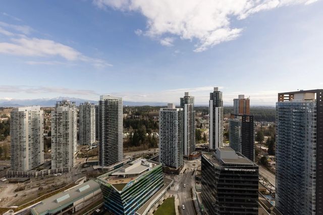 13573 98a Avenue Avenue 3311, Surrey