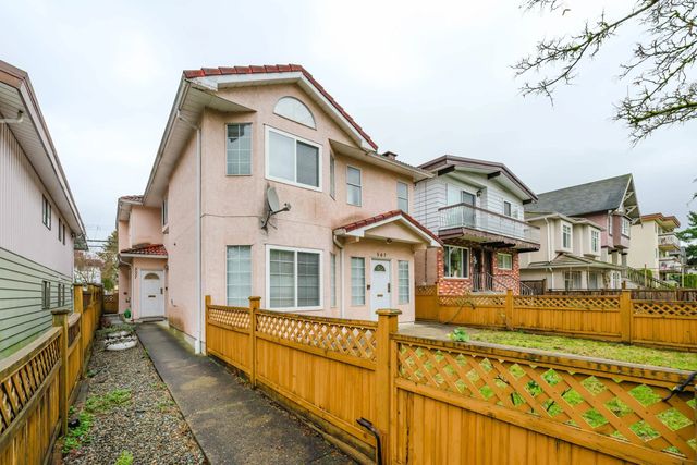 557 E 44th Avenue, Vancouver