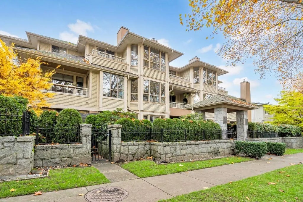 3755 W 8th Avenue 309, Vancouver