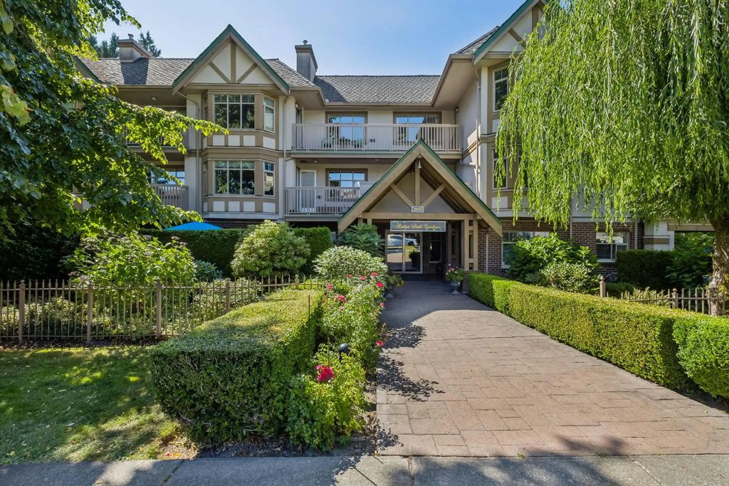 2059 Chesterfield Avenue 304, North Vancouver