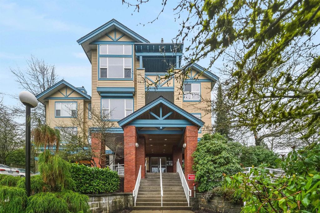 5281 Oakmount Crescent 210, Burnaby
