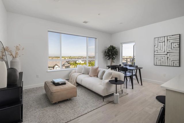2463 Rabbit Drive 419, Tsawwassen