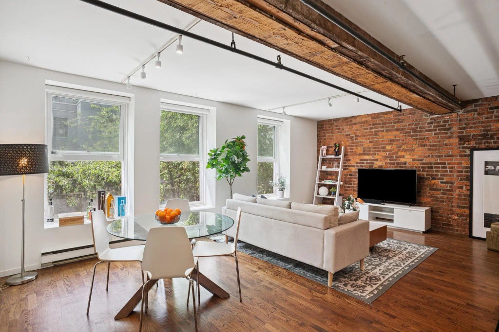 150 Alexander Street 203, Vancouver