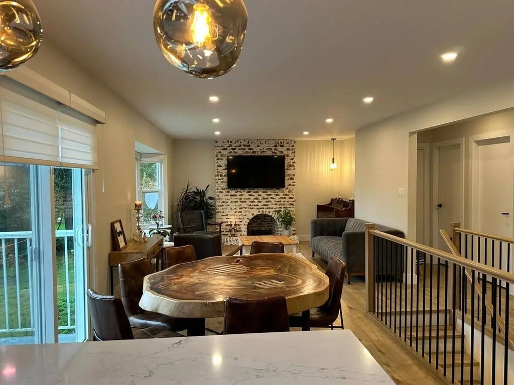 20801 Stoney Avenue, Maple Ridge